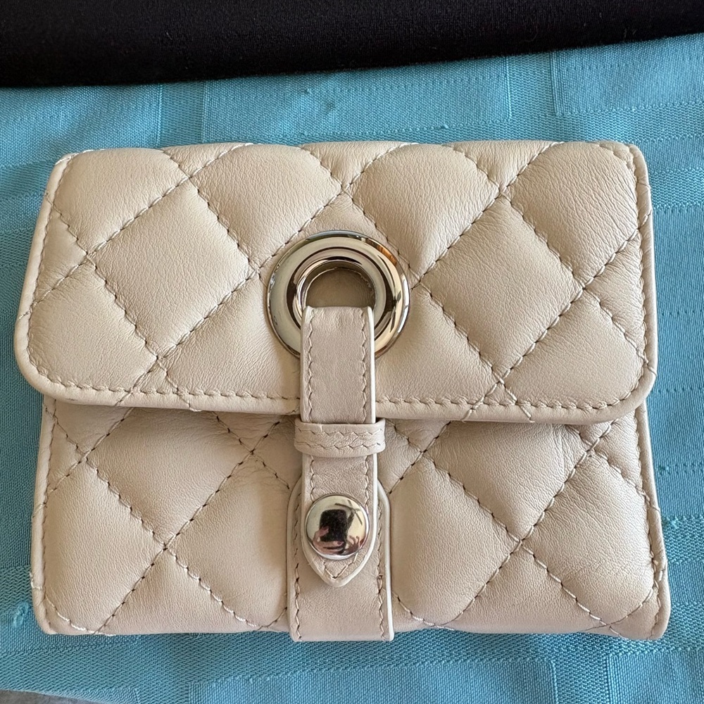 NEW - genuine leather Cream Quilted Women's Wallet, silver hardware.